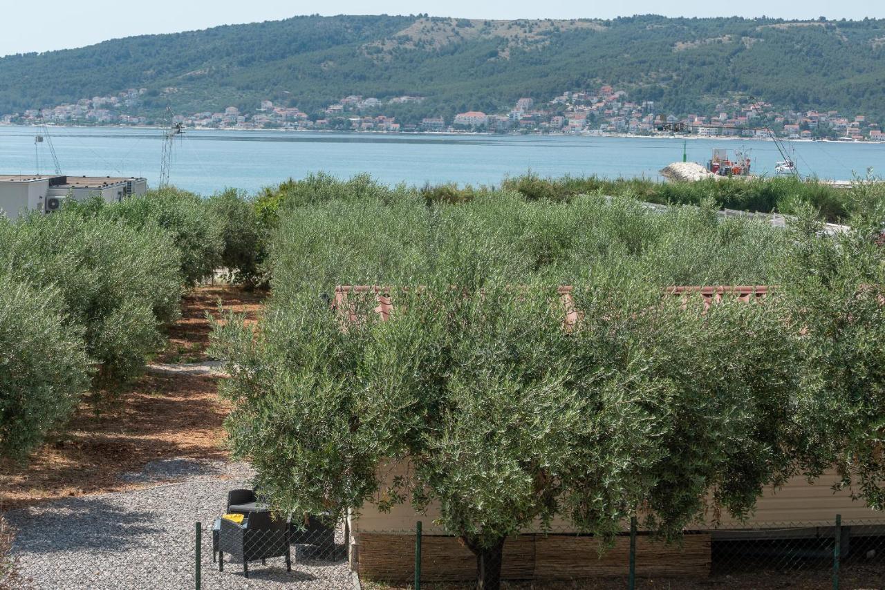 'Olive Grove' Camping House-Near The Beach Divulje Exterior photo